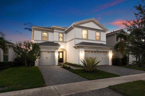 Villa ou maison à Westlake, Floride 4 chambres, 270.62 m2 № 2439222