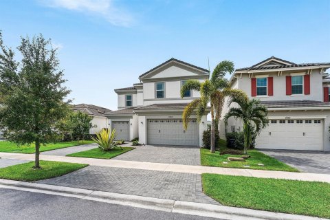 Villa ou maison à vendre à Westlake, Floride: 4 chambres, 270.62 m2 № 2439222 - photo 5