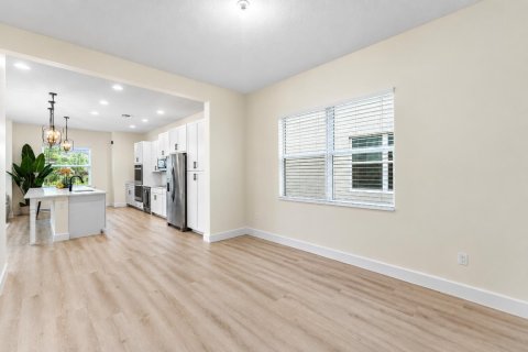 Villa ou maison à vendre à Westlake, Floride: 4 chambres, 270.62 m2 № 2439222 - photo 11