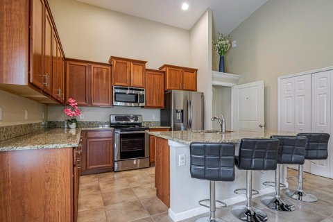 Casa en alquiler en Vero Beach, Florida, 4 dormitorios, 226.03 m2 № 2077426 - foto 13