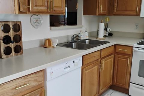 House in Clearwater, Florida 2 bedrooms, 98.48 sq.m. № 2148177 - photo 9