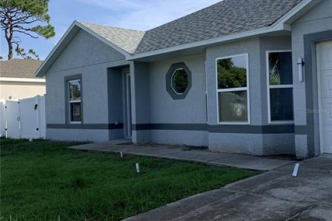 Casa en venta en Spring Hill, Florida, 4 dormitorios, 160.07 m2 № 2224933 - foto 2