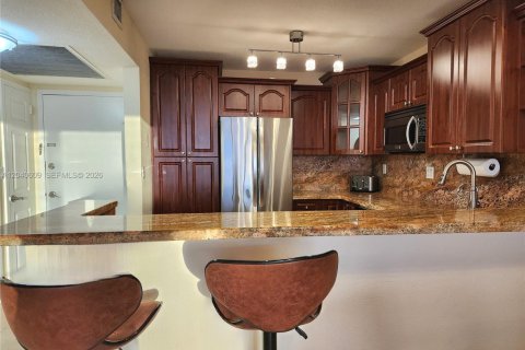 Condominio en venta en Hallandale Beach, Florida, 1 dormitorio, 83.24 m2 № 2087297 - foto 10