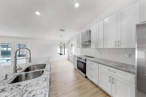 House in Bradenton, Florida 3 bedrooms, 159.42 sq.m. № 1847812 - photo 15