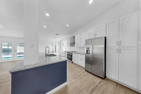 House in Bradenton, Florida 3 bedrooms, 159.42 sq.m. № 1847812 - photo 12