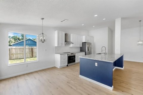 House in Bradenton, Florida 3 bedrooms, 159.42 sq.m. № 1847812 - photo 18
