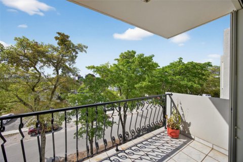 Купить кондоминиум в Майами, Флорида 1 спальня, 57.6м2, № 2049297 - фото 21