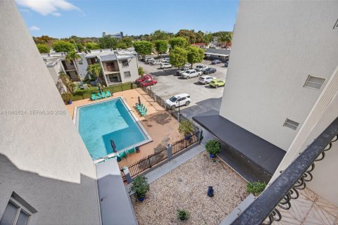 Купить кондоминиум в Майами, Флорида 1 спальня, 57.6м2, № 2049297 - фото 28