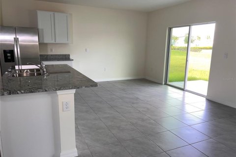 Villa ou maison à louer à Odessa, Floride: 4 chambres, 186.45 m2 № 2093224 - photo 12