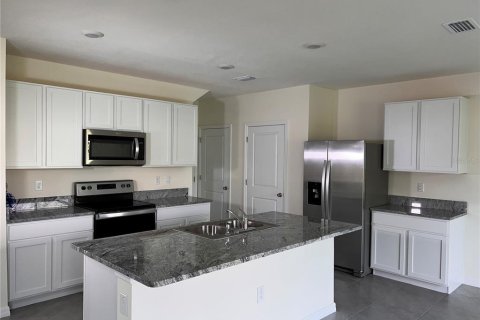 Villa ou maison à louer à Odessa, Floride: 4 chambres, 186.45 m2 № 2093224 - photo 11