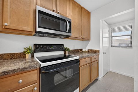 Condominio en venta en Orlando, Florida, 2 dormitorios, 82.68 m2 № 2297020 - foto 5