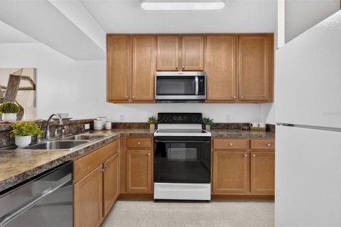 Condominio en venta en Orlando, Florida, 2 dormitorios, 82.68 m2 № 2297020 - foto 4