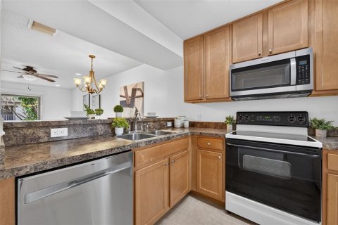 Condominio en venta en Orlando, Florida, 2 dormitorios, 82.68 m2 № 2297020 - foto 3