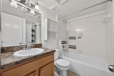 Condominio en venta en Orlando, Florida, 2 dormitorios, 82.68 m2 № 2297020 - foto 10