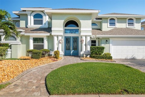 Villa ou maison à Merrit Island, Floride 4 chambres, 368.45 m2 № 2364133