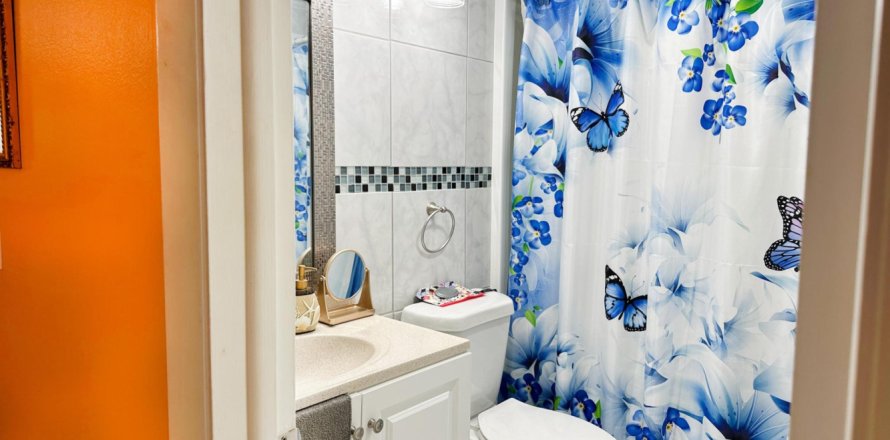 Condominio en West Palm Beach, Florida, 1 dormitorio № 1005117