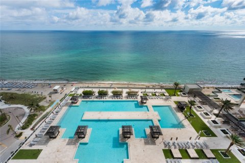 Copropriété à louer à Hallandale Beach, Floride: 3 chambres, 191.84 m2 № 1888938 - photo 22