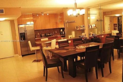 Condo à Hallandale Beach, Floride, 1 chambre  № 2060701