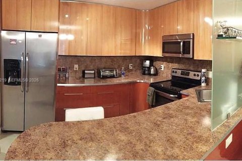 Copropriété à louer à Hallandale Beach, Floride: 1 chambre, 120.77 m2 № 2060701 - photo 5