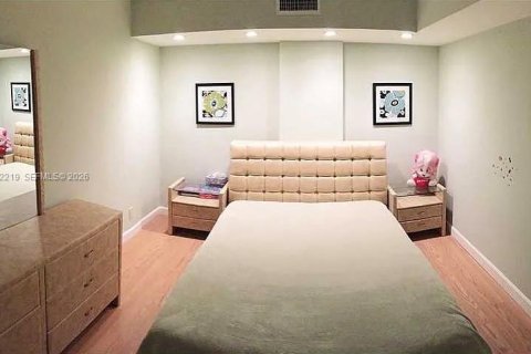 Copropriété à louer à Hallandale Beach, Floride: 1 chambre, 120.77 m2 № 2060701 - photo 10