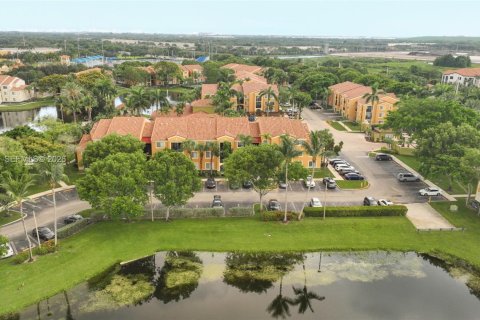 Copropriété à vendre à Miramar, Floride: 2 chambres, 90.77 m2 № 2089597 - photo 29