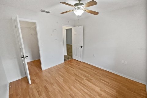 Condo in Port Richey, Florida, 2 bedrooms  № 1588830 - photo 8
