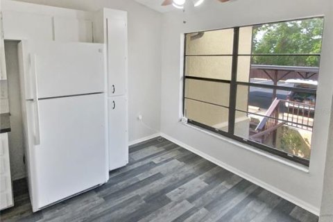 Condo in Port Richey, Florida, 2 bedrooms  № 1588830 - photo 18