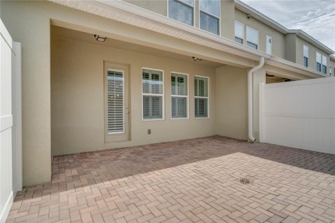 Купить таунхаус в Уинтер-Гарден, Флорида 10 комнат, 172.15м2, № 1899061 - фото 25