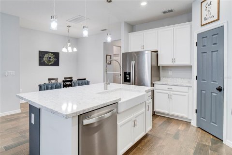 Купить таунхаус в Уинтер-Гарден, Флорида 10 комнат, 172.15м2, № 1899061 - фото 8