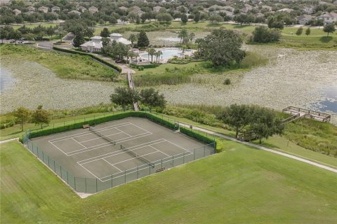 Купить таунхаус в Уинтер-Гарден, Флорида 10 комнат, 172.15м2, № 1899061 - фото 28