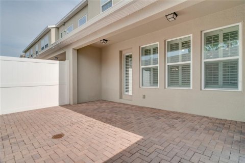 Купить таунхаус в Уинтер-Гарден, Флорида 10 комнат, 172.15м2, № 1899061 - фото 24