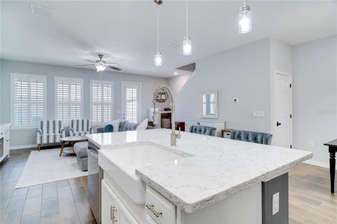 Купить таунхаус в Уинтер-Гарден, Флорида 10 комнат, 172.15м2, № 1899061 - фото 7