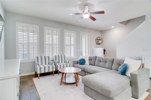 Купить таунхаус в Уинтер-Гарден, Флорида 10 комнат, 172.15м2, № 1899061 - фото 11