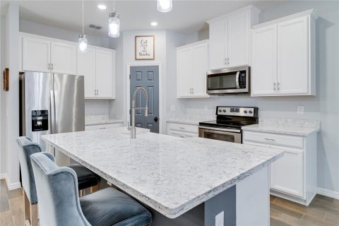 Купить таунхаус в Уинтер-Гарден, Флорида 10 комнат, 172.15м2, № 1899061 - фото 6