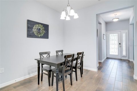 Купить таунхаус в Уинтер-Гарден, Флорида 10 комнат, 172.15м2, № 1899061 - фото 10