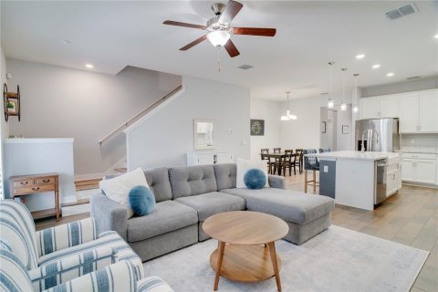 Купить таунхаус в Уинтер-Гарден, Флорида 10 комнат, 172.15м2, № 1899061 - фото 12