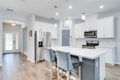 Купить таунхаус в Уинтер-Гарден, Флорида 10 комнат, 172.15м2, № 1899061 - фото 5