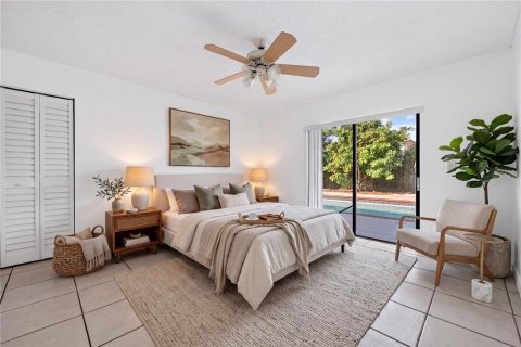 Villa ou maison à vendre à Miami, Floride: 4 chambres, 155.52 m2 № 2413952 - photo 11