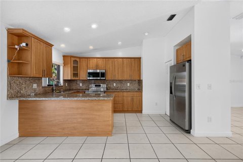 Villa ou maison à vendre à Miami, Floride: 4 chambres, 155.52 m2 № 2413952 - photo 17