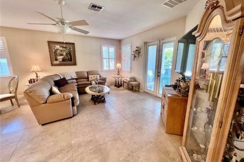 House in Sanford, Florida 5 bedrooms, 269.6 sq.m. № 1903014 - photo 3