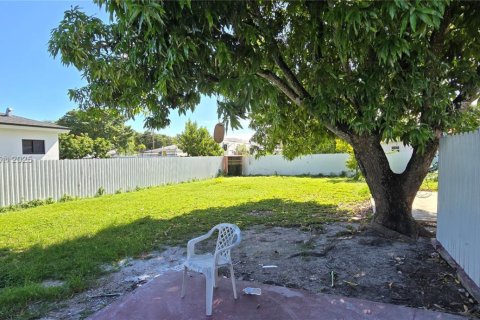 Снять в аренду виллу или дом в Майами, Флорида 2 спальни, 111.48м2, № 1965969 - фото 22