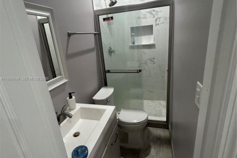 Commercial property in Miami, Florida 1 bedroom, 52.3 sq.m. № 2011360 - photo 7