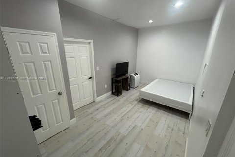 Commercial property in Miami, Florida 1 bedroom, 52.3 sq.m. № 2011360 - photo 3