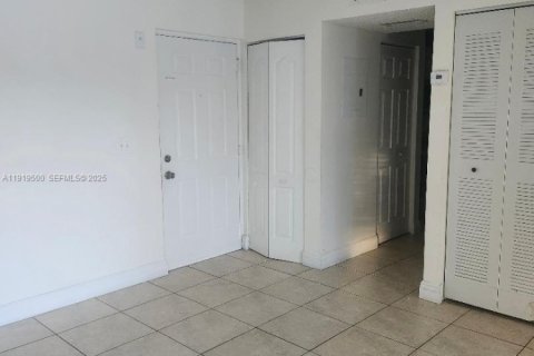 Copropriété à louer à Cutler Bay, Floride: 2 chambres, 91.04 m2 № 1976401 - photo 19