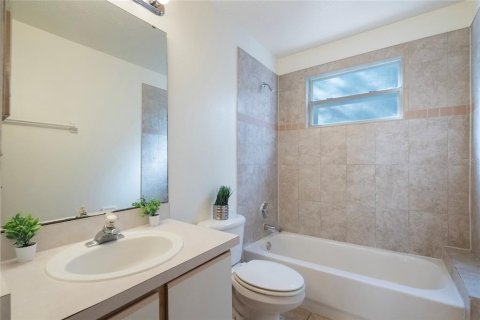Copropriété à louer à Kissimmee, Floride: 3 chambres, 126.07 m2 № 2127648 - photo 11