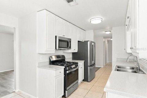 Villa ou maison à louer à Orlando, Floride: 3 chambres, 124.49 m2 № 2398675 - photo 8