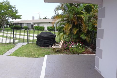 Copropriété à louer à Hallandale Beach, Floride: 1 chambre, 69.68 m2 № 1790752 - photo 28