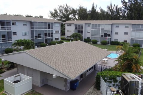 Copropriété à louer à Hallandale Beach, Floride: 1 chambre, 69.68 m2 № 1790752 - photo 20
