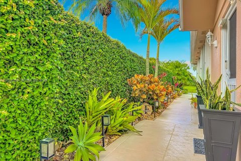 Villa ou maison à vendre à Port St. Lucie, Floride: 2 chambres, 141.68 m2 № 2041940 - photo 6