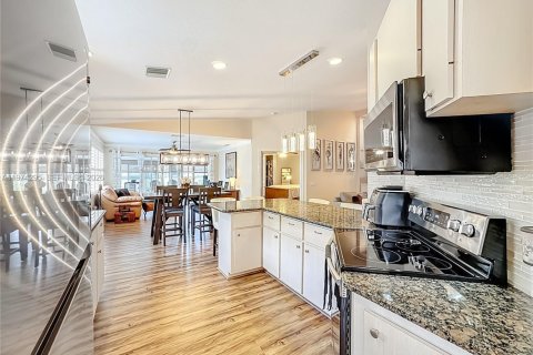 Villa ou maison à vendre à Port St. Lucie, Floride: 2 chambres, 141.68 m2 № 2041940 - photo 14